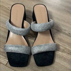 AEROSOLES Silver Sandals with Textured Straps
